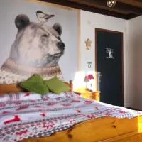 Casa Gugjet Cuore Carnico - Appartamento Tamai -giardino - senza scale - parcheggio privato - 4 zampe gratis, hotel sa Arta Terme