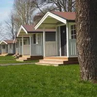Skara Stads-camping & Stugby, hotel Skarában