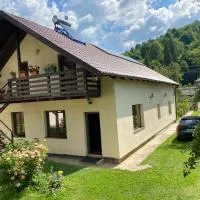 La Mili、Grinţieşu Micのホテル