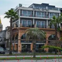 Retro Boutique Hotel, хотел в Батуми