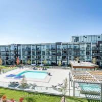 Comfy 1BR Condo w Balcony BBQ Pool and Parking, hotel poblíž Letiště Lake Simcoe Regional - YLK, Barrie