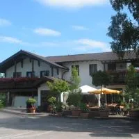 Restaurant Landgasthof Zum Wiesengrund, hotell i Newel