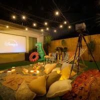 Spacious Family Fun with SUV Hire, Games, Full Kitchen, hotel din Trinity Beach