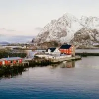 Skata Hotel Henningsvær, hotel di Henningsvær