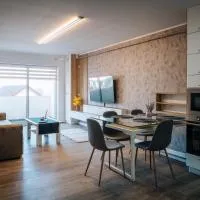Apartament spațios cu magazin si bus, hotel em Baciu