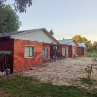 Cabañas los tres hermanos, hotel v destinaci Linares