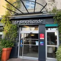 Hotel le Broceliande - Sure Hotel Collection by Best Western, hotel en Bédée