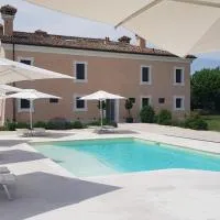 Villa Montefiore Country Resort，Borghetto的飯店