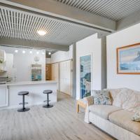 Cozy Honolulu Retreat with Pool Access, Near Beaches, Hotel in Waimanalo