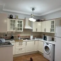 Apartamento Gerena 5B bajo, hotel sa Gerena