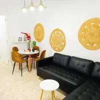 APARTAMENTO COMPLETO con PATIO y TERRAZA - EL CARPIO CENTRO - CORDOBA - WiFi, hotell sihtkohas El Carpio