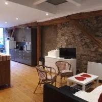 Domaine de la Safranière - Holiday Home, hotel a Saint-Léger