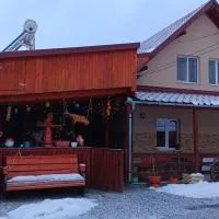 Casa Nico, hotelli kohteessa Sărmaş
