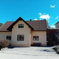Haus in den Bergen! Österreichs Dorfperle, hotel em Bad Bleiberg