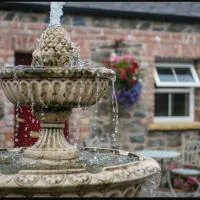 Oak field Cottages Belfast open plan studio stunning & tranquil, готель у місті Dunmurry