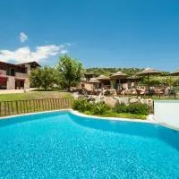 Residence with swimming-pool in Campulongu just 600 mt from the sea, hotelli kohteessa Campu Longu