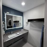 Baymont by Wyndham Grenada, hotel near Greenwood-Leflore Airport - GWO, Grenada