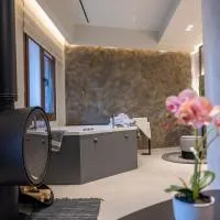 Polyzos Luxury Suites Meteora #1 - Adults Friendly, viešbutis mieste Kalambaka