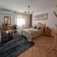Casa Rural el Olivar Chumi, хотел в Miraelrio