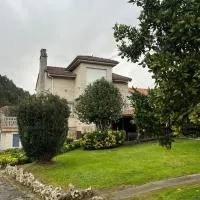 Viesnīca Alojamiento CasAmalia pilsētā Santiago de Cartes