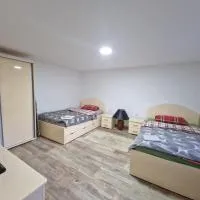 small apartment for two، فندق في Brus