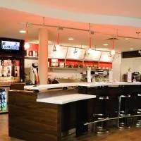 Courtyard by Marriott Salina, хотел в Салина