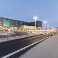 Courtyard by Marriott Warsaw Airport, hotel em Varsóvia