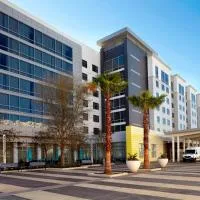 Courtyard by Marriott Orlando Lake Nona، فندق في أورلاندو