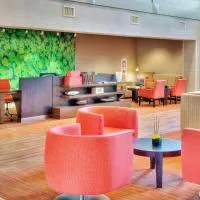 Courtyard by Marriott Erie Ambassador Conference Center, viešbutis mieste Eris