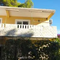 Beachfront Apartments Plaža, готель у місті Іван Долац