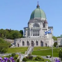 Holiday Inn Express Montreal Airport - St-Laurent by IHG, hotel u Montreal