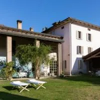 Agriturismo CASA VIOLE, hotel em Fornovo di Taro