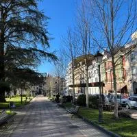 Apartamentos el Parque, hotelli kohteessa Siero