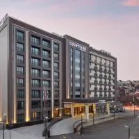 Courtyard by Marriott Tashkent, hotelli kohteessa Tashkent