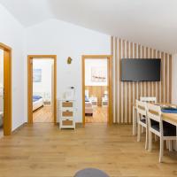 Vrdoljak - Apartment Gore - MPolo, hotel i Medulin