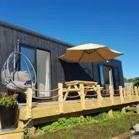BRAND NEW Perfect tiny home in Mangawhai, hotel u gradu 'Hakaru'