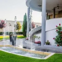 Hotel Aquila، فندق في أورتيه