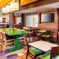 Fairfield Inn & Suites Peru, hotel Peruban