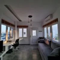 Barewake's Place 1 Spacious Cycladic and Seaside View South Paros, отель в Алики