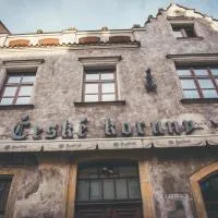 Hotel u České koruny, hotel a Hradec Králové