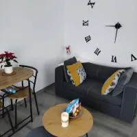 Le nid du colibri appartement entier F1 à 5 mn de Mulhouse, hotel di Zillisheim