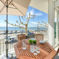 Apartment in Roses with Waterfront Views, hotel a Roses
