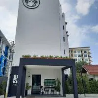 Blu Monkey Boutique Bangsaen, hotell sihtkohas Ban Hua Khao Sammuk
