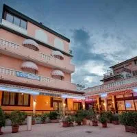 Hotel Sileoni, hotel Marina di Cecinában