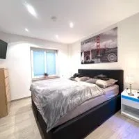 Ferienwohnungen Arp "2D" mit Terrasse und Parkplatz, ξενοδοχείο σε Itzehoe