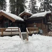 Sandpoint mountain retreat-Guest suite in large house, hotel em Sandpoint