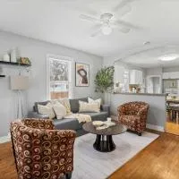 Sylvan Lake Nook Family-Friendly and Close to Beach, hótel í Sylvan Lake