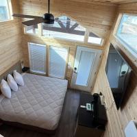 060A Brand New Cozy Cabin with Loft & King bed near Grand Canyon South Rim, hotel i n&aelig;rheden af Grand Canyon Nationalpark Lufthavn - GCN, Valle