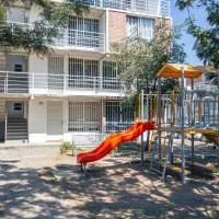 Alojamiento cerca Arena GDL, Zoológico & Acuario M, готель у місті Гвадалахара