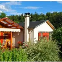Ferienhaus Auszeit - Im Herzen der Natur、Wohlbachのホテル